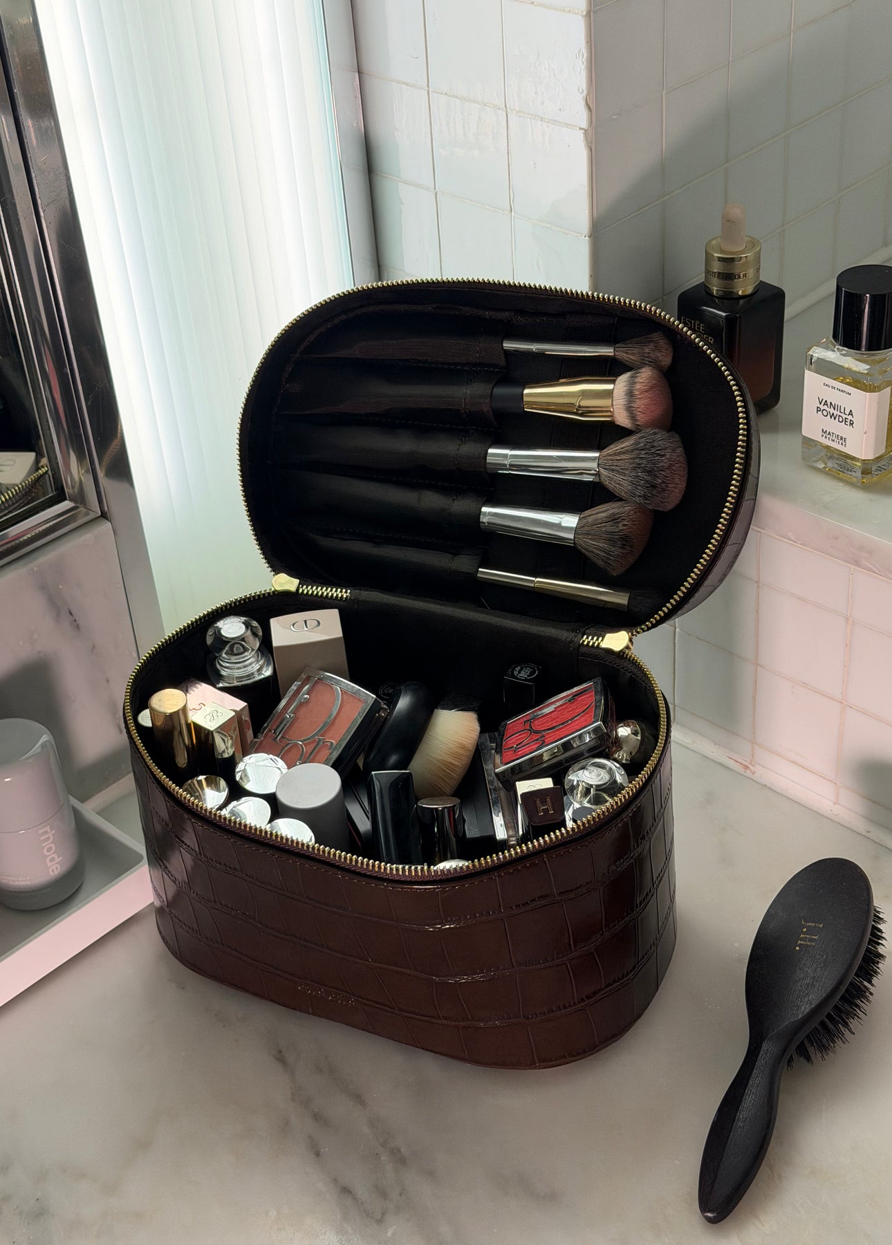 luxury bathroom with espresso croc vanity case oval makeup organizer CASCAS